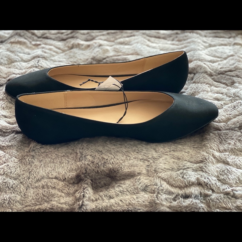 Flats (shoes)